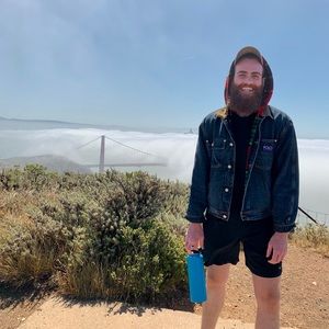 Meet your Posher, Kenneth